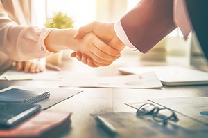 what-sets-us-apart-18-2446-300x200 what-sets-us-apart-18-2446-300x200